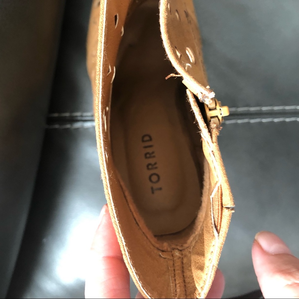 Torrid Peep Toe Suede Booties Women Tan Brown Lase - Picture 6 of 8